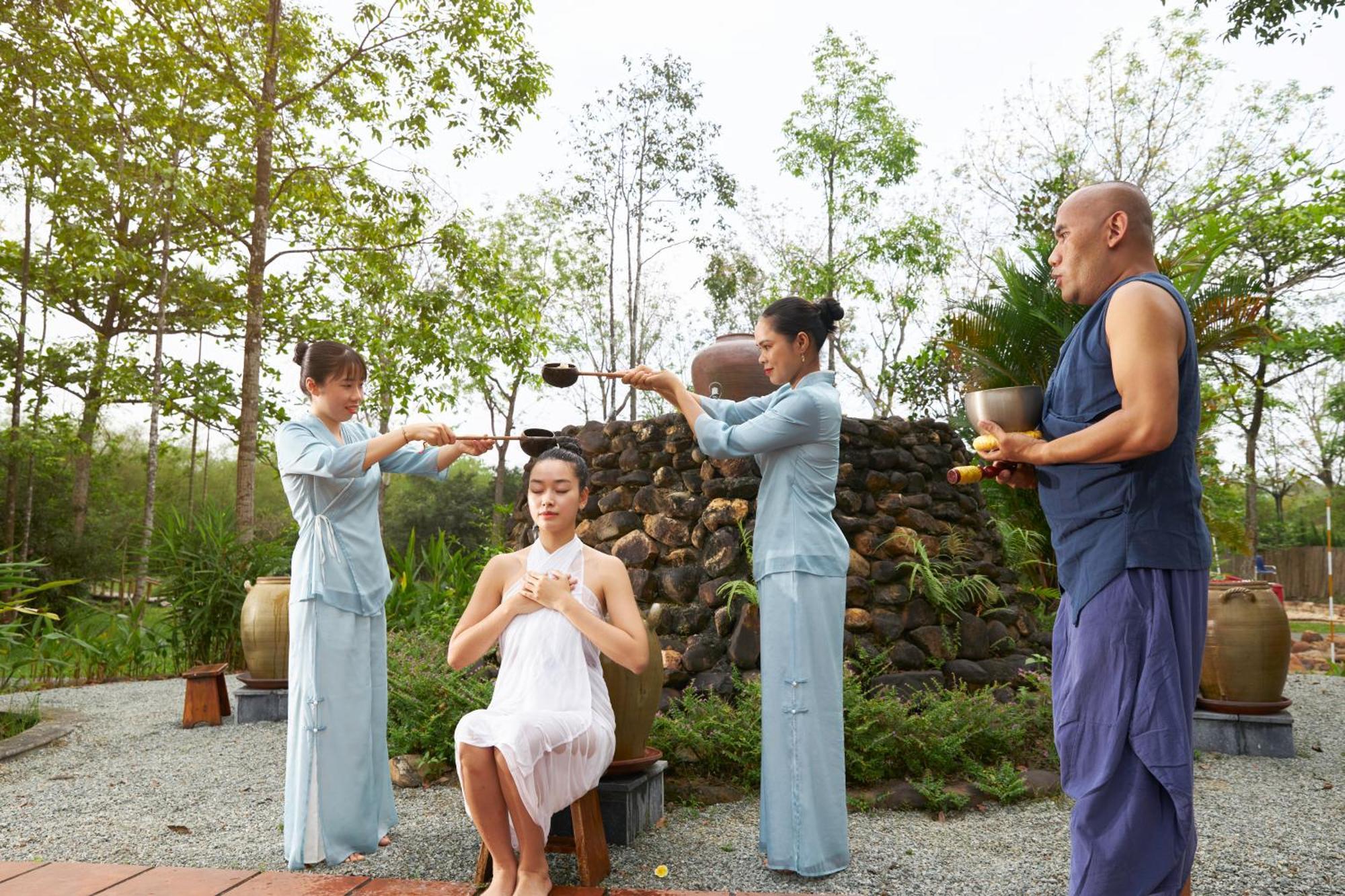 Alba Wellness Resort By Fusion Hue Exteriör bild